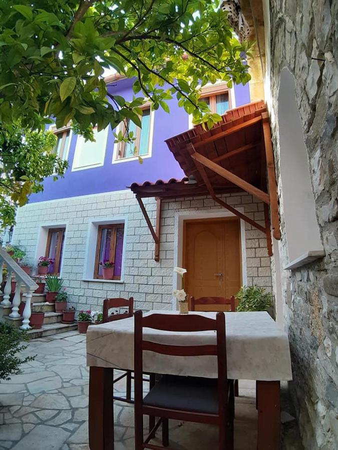 Guesthouse Hlias Gloria Berat Dış mekan fotoğraf