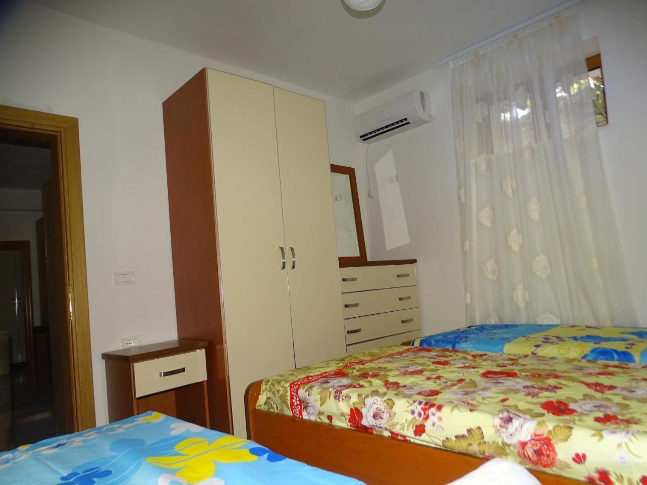 Guesthouse Hlias Gloria Berat Dış mekan fotoğraf
