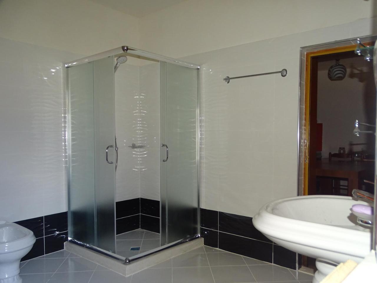 Guesthouse Hlias Gloria Berat Dış mekan fotoğraf