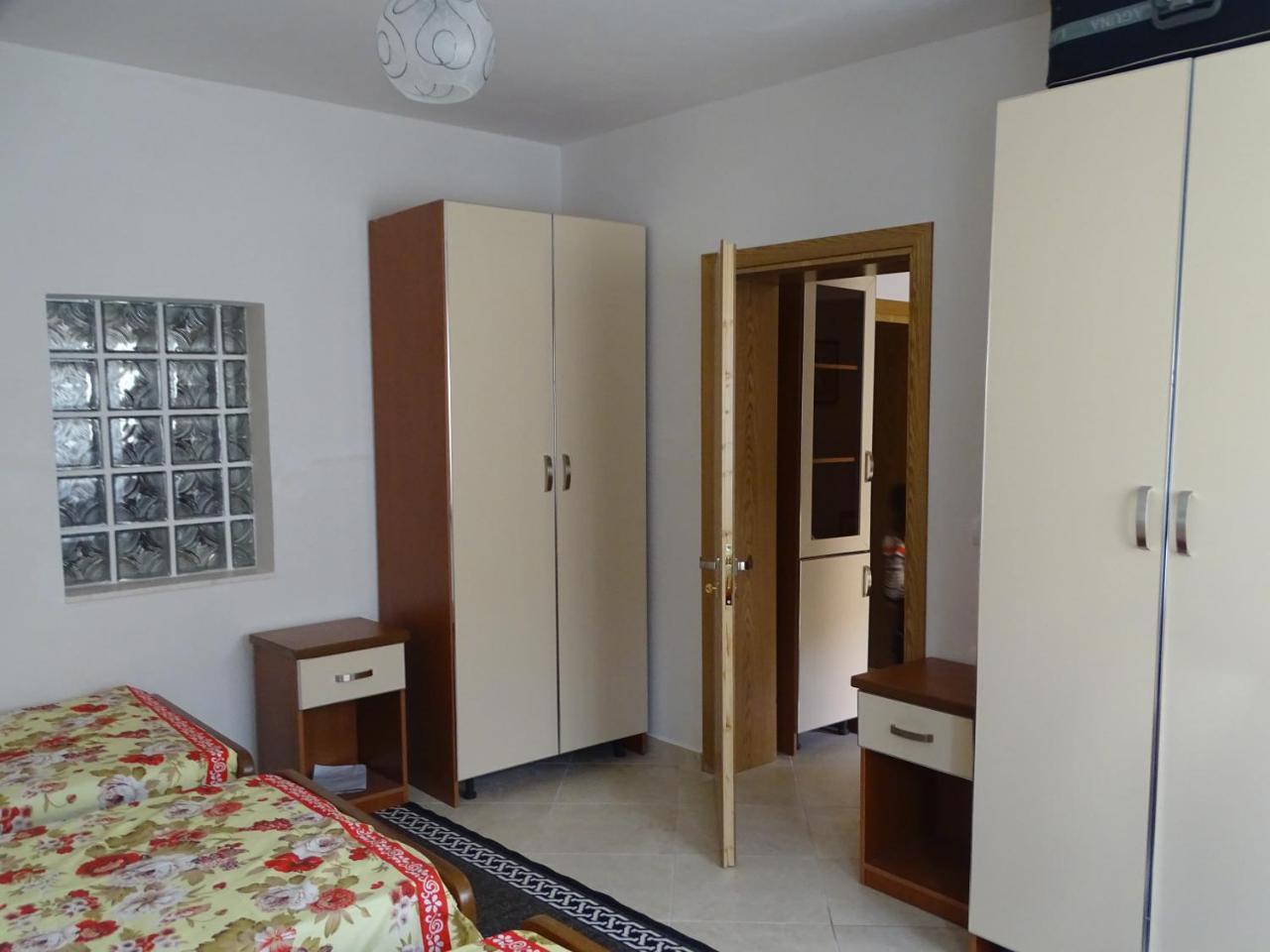 Guesthouse Hlias Gloria Berat Dış mekan fotoğraf